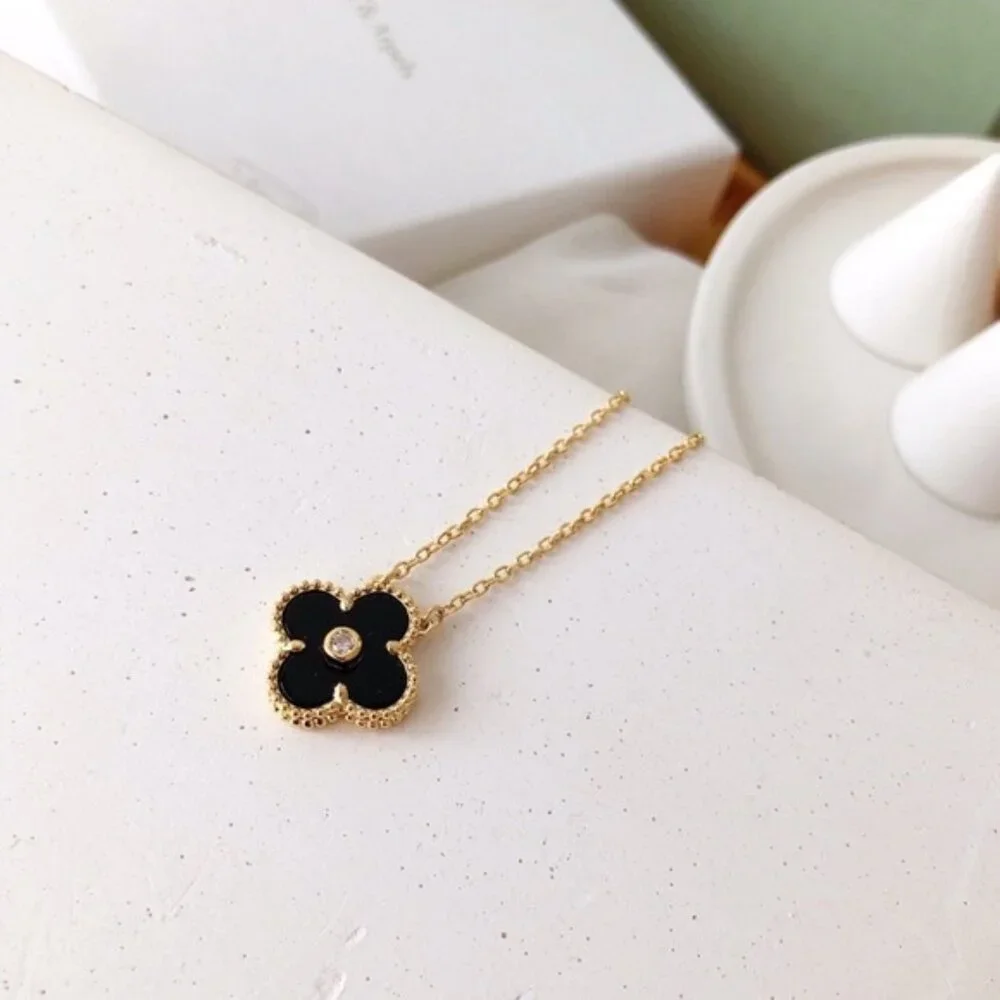 🍀🌟🌟Van Cleef & Aprels Women’s Necklaces 🌟🌟 - Picture 9 of 9